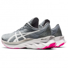 Asics Laufschuhe Novablast (Dämpfung) grau Damen